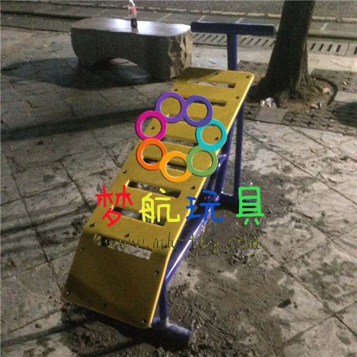 㶫ɽ⽡ĲƷ깤